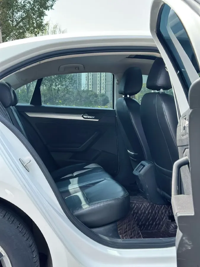 2019 Volkswagen Passat 1.4T 150HP L4 7DCT,autocango,china used car exporter,china ev exporter,chinese used car exporter,chinese used ev exporter