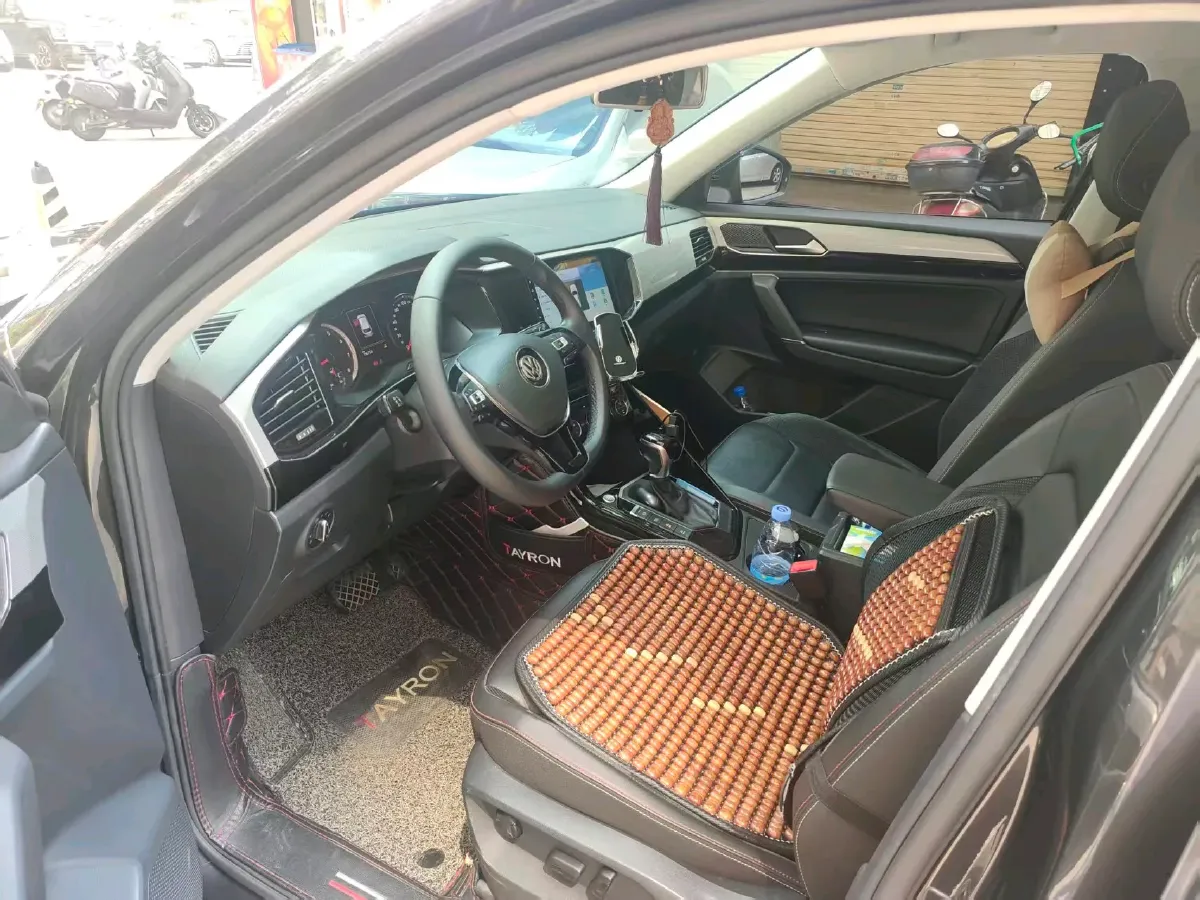 2019 Jeep Cherokee 2.0T 234HP L4 9AT,autocango,china used car exporter,china ev exporter,chinese used car exporter,chinese used ev exporter