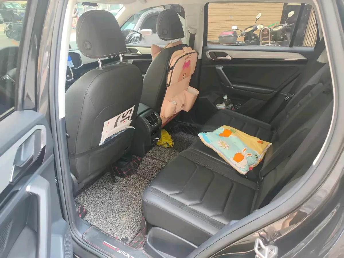 2019 Jeep Cherokee 2.0T 234HP L4 9AT,autocango,china used car exporter,china ev exporter,chinese used car exporter,chinese used ev exporter