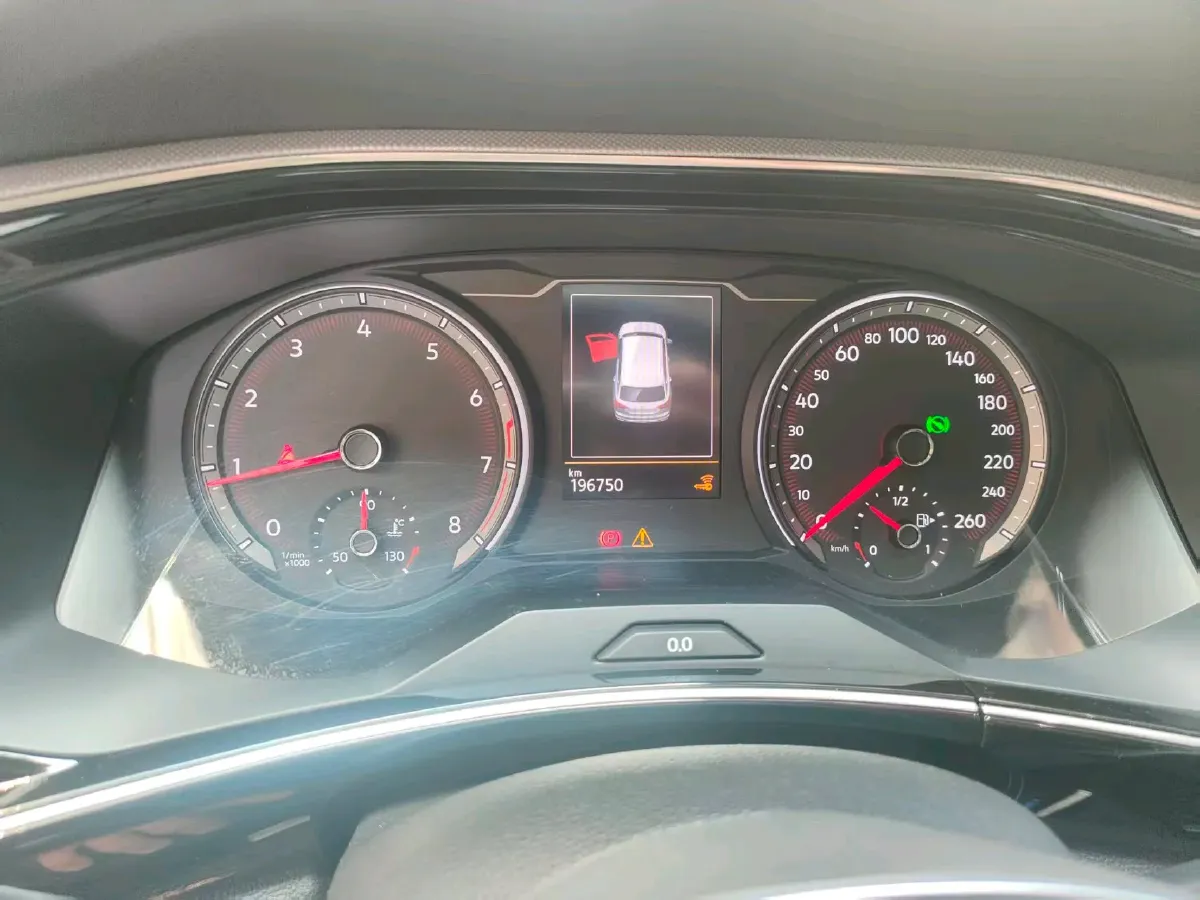 2019 Jeep Cherokee 2.0T 234HP L4 9AT,autocango,china used car exporter,china ev exporter,chinese used car exporter,chinese used ev exporter