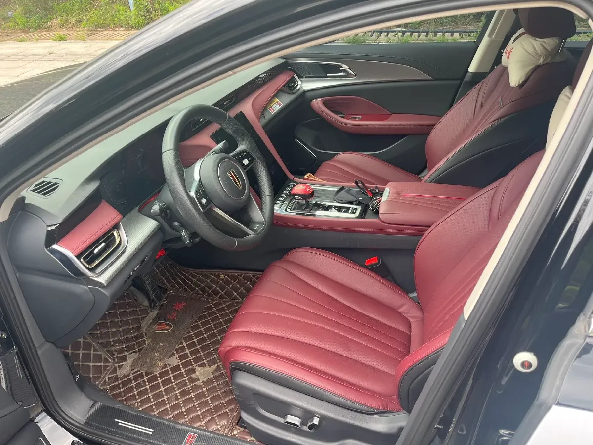 2023 HongQi H5 2.0T 224HP L4 8AT,autocango,china used car exporter,china ev exporter,chinese used car exporter,chinese used ev exporter