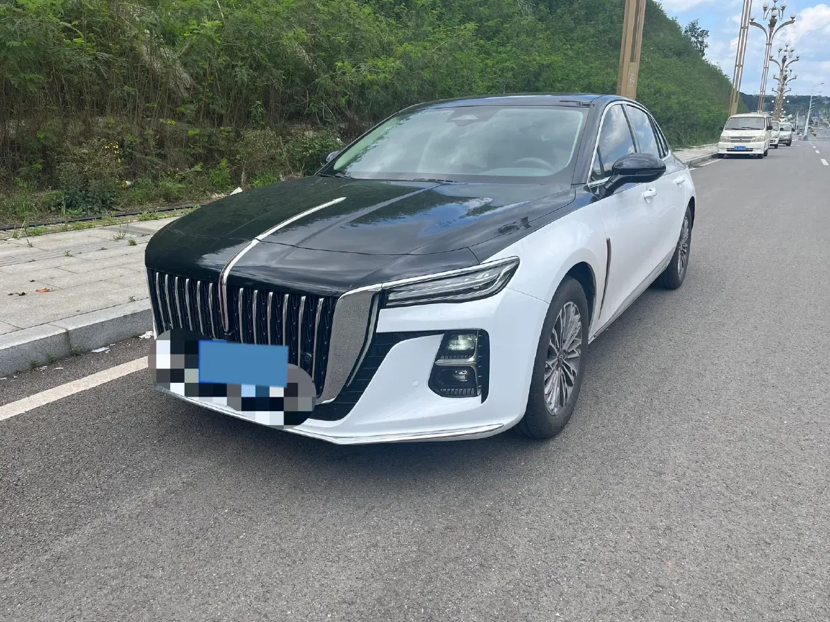 2023 HongQi H5 2.0T 224HP L4 8AT,autocango,china used car exporter,china ev exporter,chinese used car exporter,chinese used ev exporter