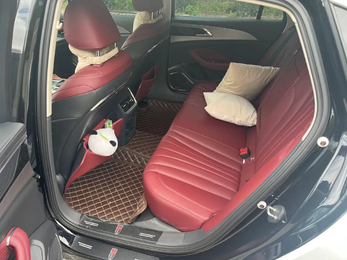 2023 HongQi H5 2.0T 224HP L4 8AT,autocango,china used car exporter,china ev exporter,chinese used car exporter,chinese used ev exporter