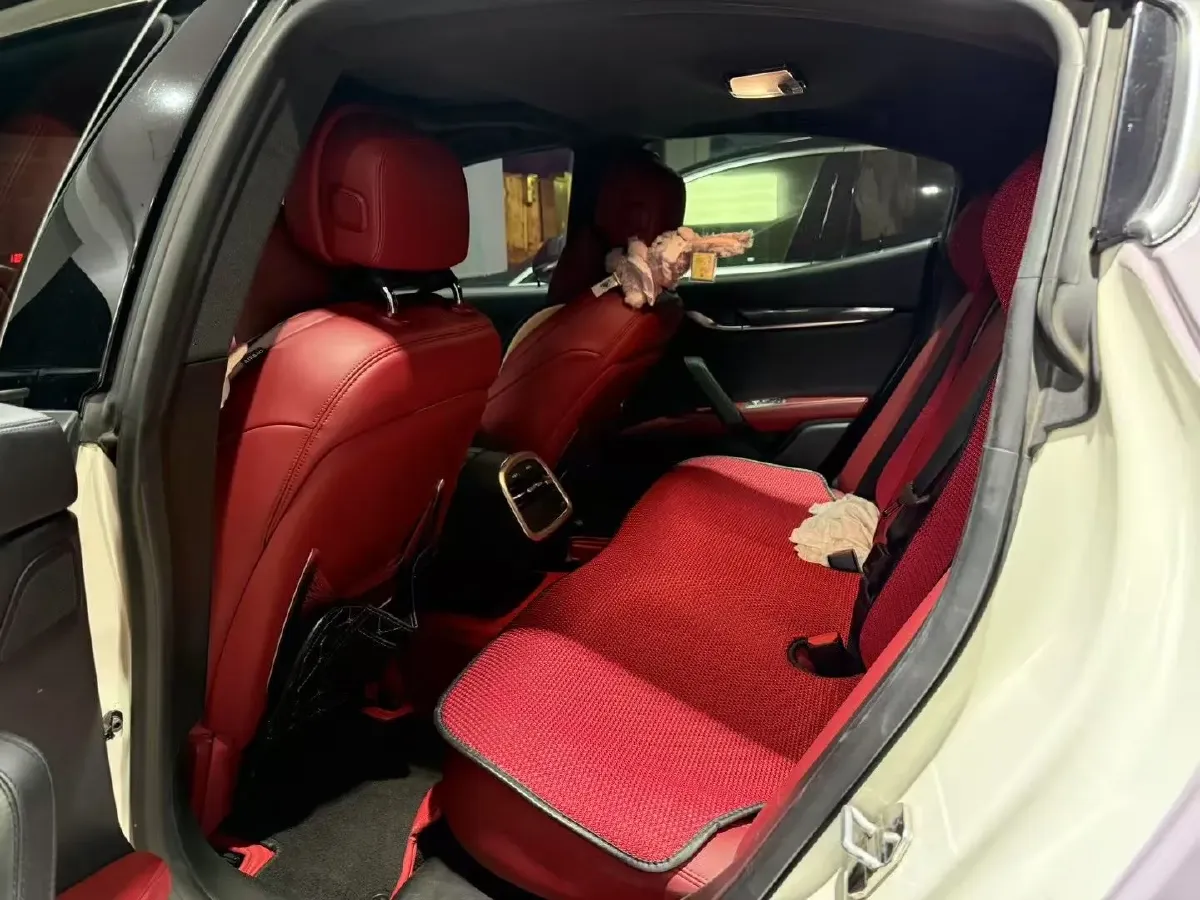 2018 Maserati Ghibli 3.0T 350HP V6 8AT,autocango,china used car exporter,china ev exporter,chinese used car exporter,chinese used ev exporter