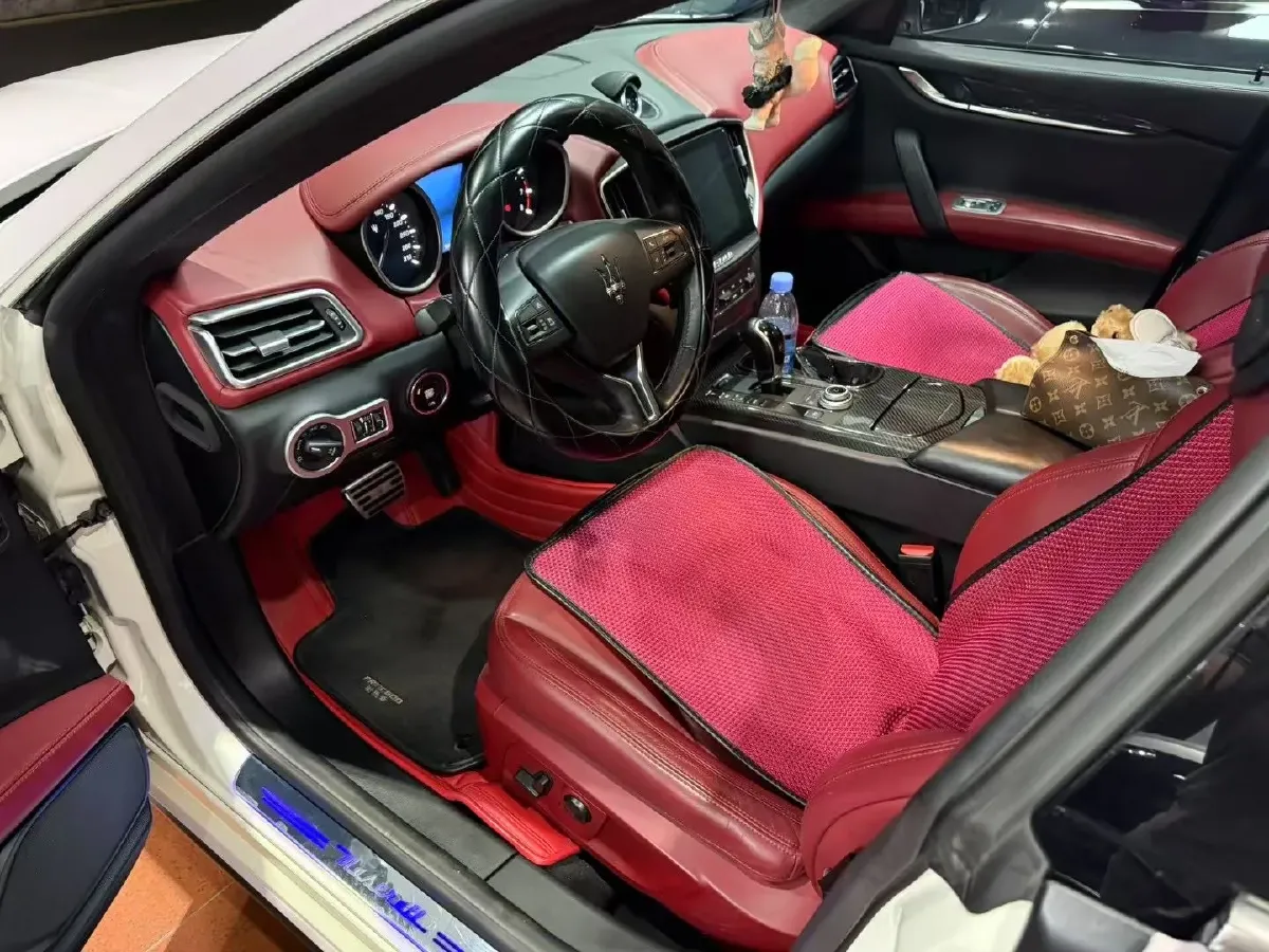 2018 Maserati Ghibli 3.0T 350HP V6 8AT,autocango,china used car exporter,china ev exporter,chinese used car exporter,chinese used ev exporter