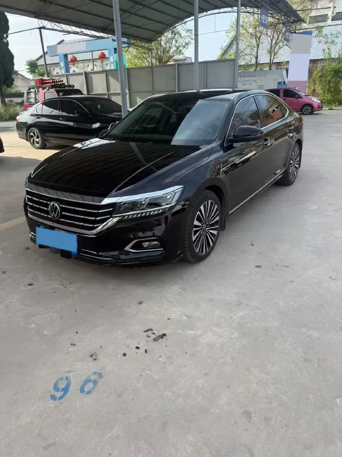 2020 Volkswagen Passat 2.0T 186HP L4 7DCT,autocango,china used car exporter,china ev exporter,chinese used car exporter,chinese used ev exporter