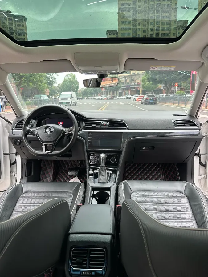 2019 Volkswagen Tayron 2.0T 186HP L4 7DCT,autocango,china used car exporter,china ev exporter,chinese used car exporter,chinese used ev exporter