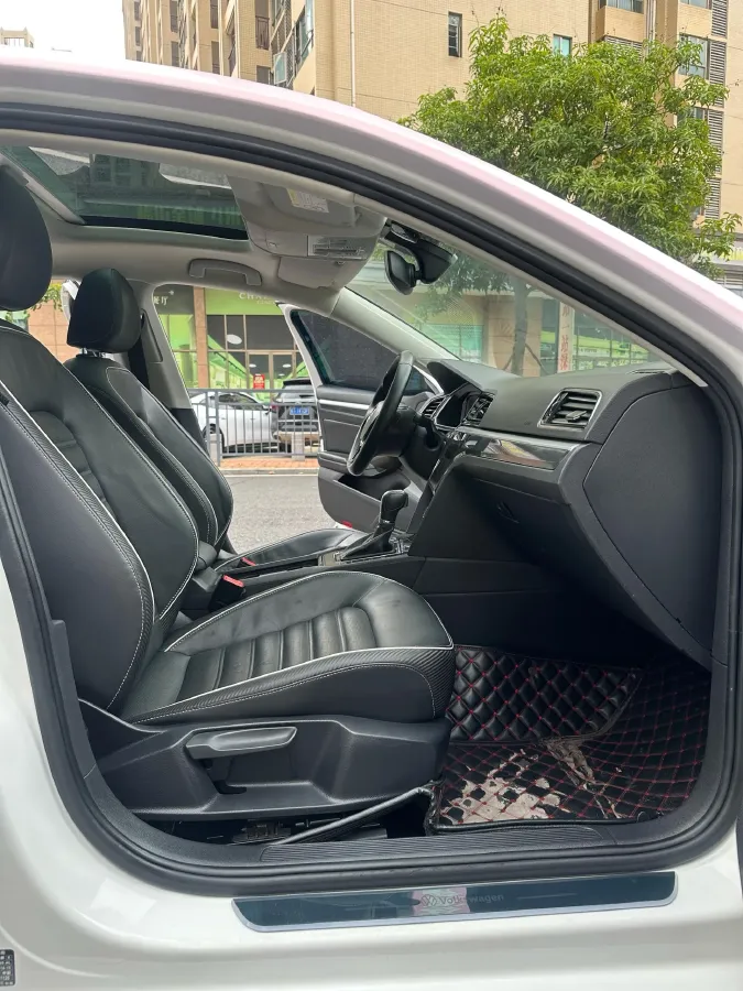 2019 Volkswagen Tayron 2.0T 186HP L4 7DCT,autocango,china used car exporter,china ev exporter,chinese used car exporter,chinese used ev exporter