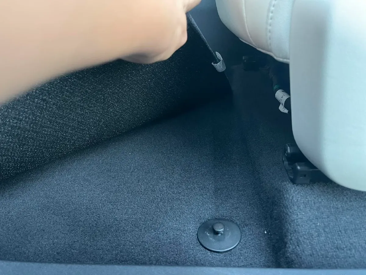 2021 Li ONE Range Extended 131HP REEV 40.5KWH,autocango,china used car exporter,china ev exporter,chinese used car exporter,chinese used ev exporter