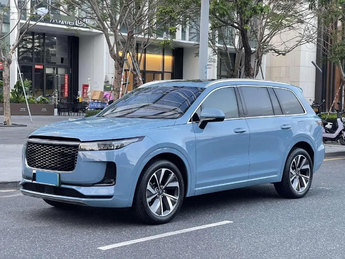 2021 Li ONE Range Extended 131HP REEV 40.5KWH,autocango,china used car exporter,china ev exporter,chinese used car exporter,chinese used ev exporter