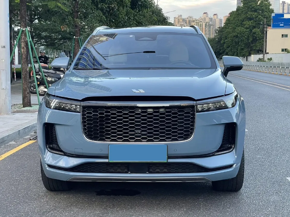 2021 Li ONE Range Extended 131HP REEV 40.5KWH,autocango,china used car exporter,china ev exporter,chinese used car exporter,chinese used ev exporter