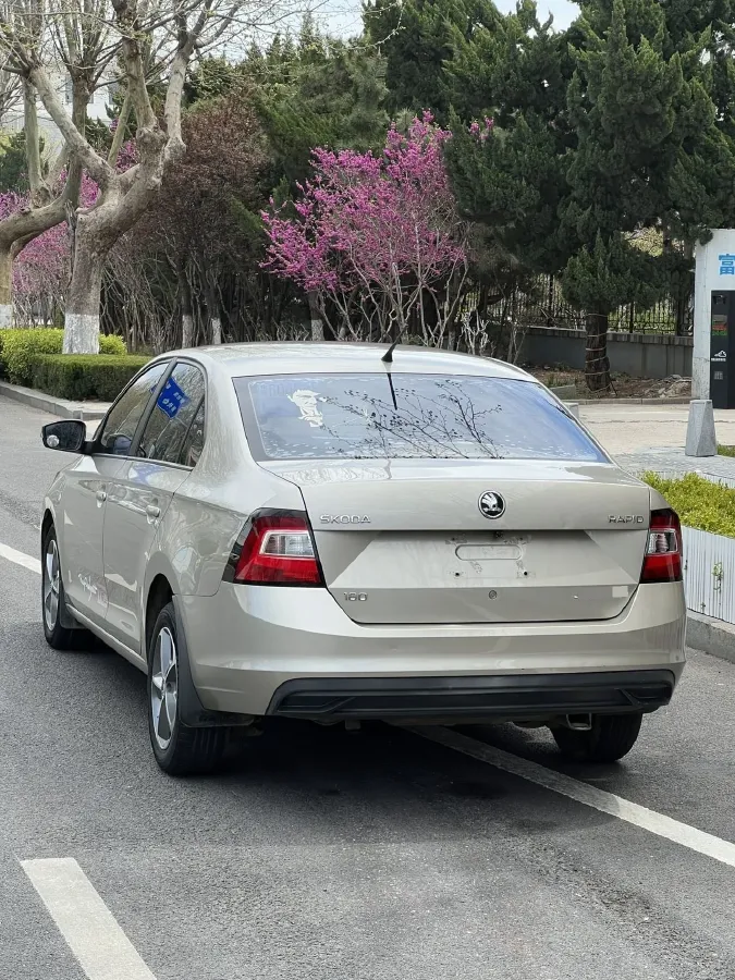 2018 Skoda Rapid 1.6L 110HP L4 5MT,autocango,china used car exporter,china ev exporter,chinese used car exporter,chinese used ev exporter