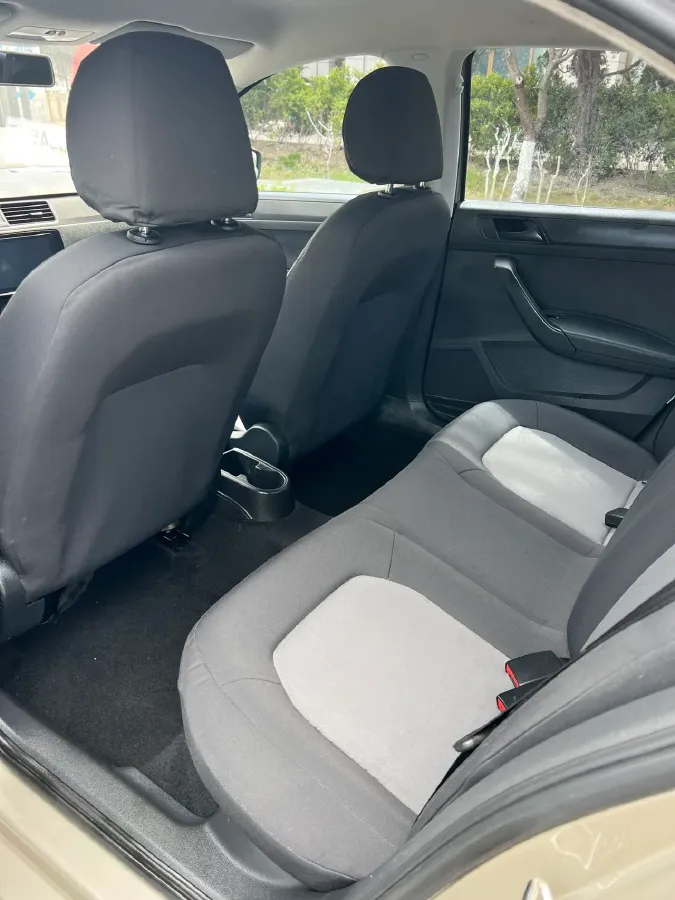 2018 Skoda Rapid 1.6L 110HP L4 5MT,autocango,china used car exporter,china ev exporter,chinese used car exporter,chinese used ev exporter