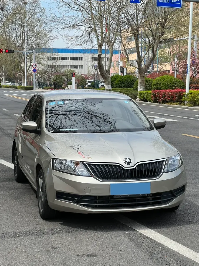 2018 Skoda Rapid 1.6L 110HP L4 5MT,autocango,china used car exporter,china ev exporter,chinese used car exporter,chinese used ev exporter