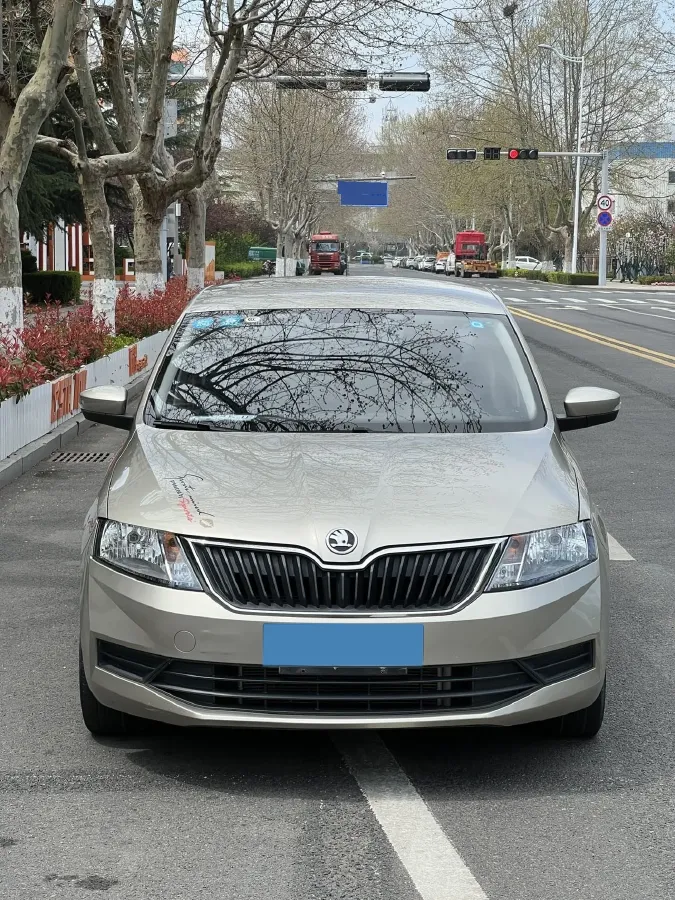 2018 Skoda Rapid 1.6L 110HP L4 5MT,autocango,china used car exporter,china ev exporter,chinese used car exporter,chinese used ev exporter