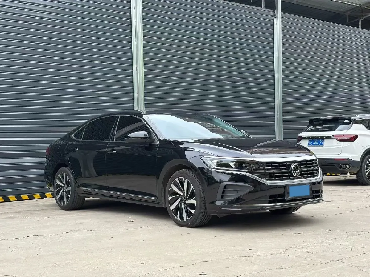 2024 Volkswagen Passat 2.0T 186HP L4 7DCT,autocango,china used car exporter,china ev exporter,chinese used car exporter,chinese used ev exporter