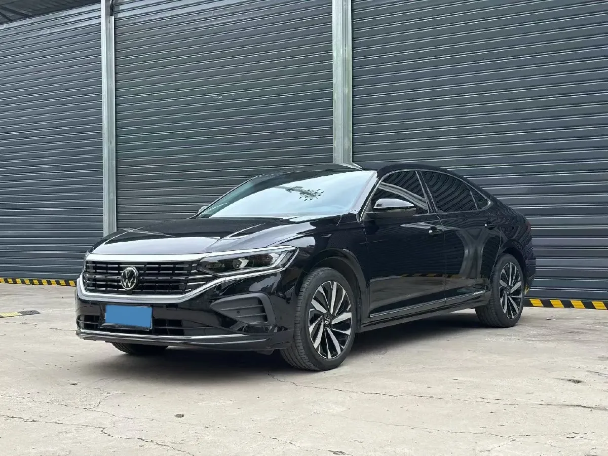 2024 Volkswagen Passat 2.0T 186HP L4 7DCT,autocango,china used car exporter,china ev exporter,chinese used car exporter,chinese used ev exporter