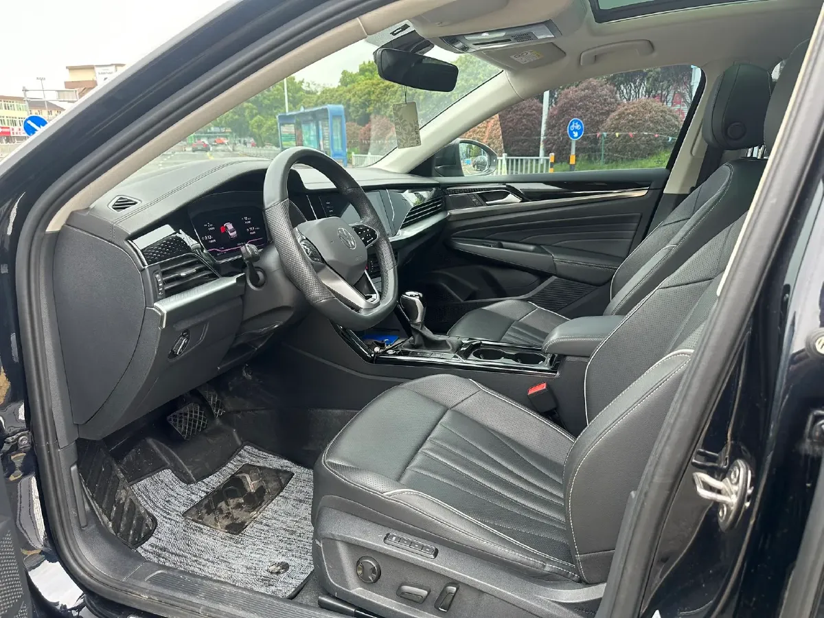 2024 Volkswagen Passat 2.0T 186HP L4 7DCT,autocango,china used car exporter,china ev exporter,chinese used car exporter,chinese used ev exporter