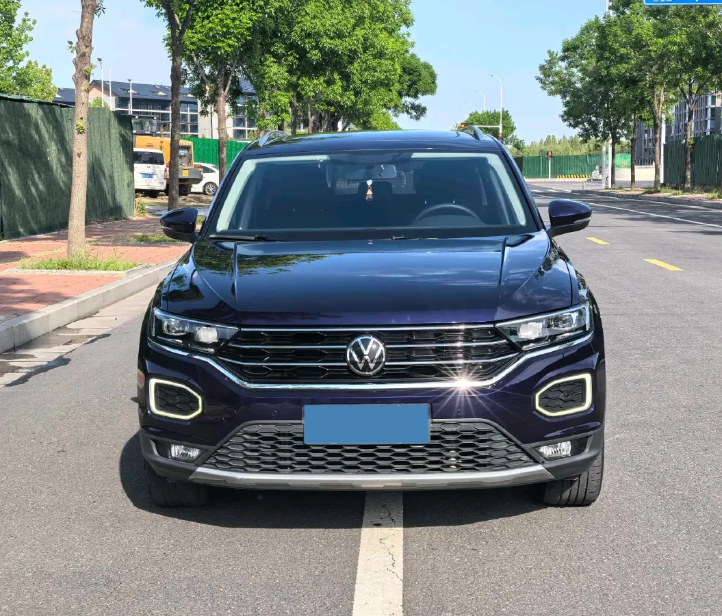 2022 Volkswagen T-Roc 1.4T 150HP L4 7DCT,autocango,china used car exporter,china ev exporter,chinese used car exporter,chinese used ev exporter