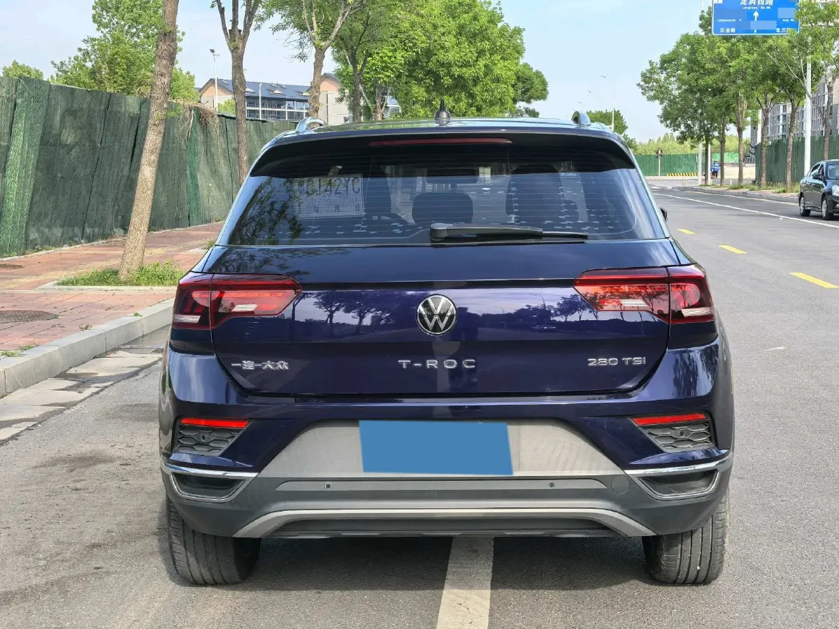 2022 Volkswagen T-Roc 1.4T 150HP L4 7DCT,autocango,china used car exporter,china ev exporter,chinese used car exporter,chinese used ev exporter