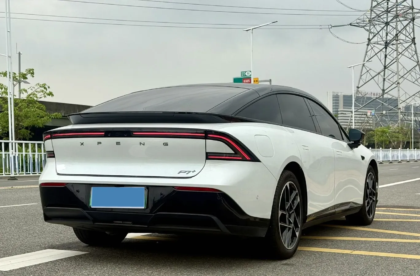 2024 Xpeng P7+ BEV 76.3KWH,autocango,china used car exporter,china ev exporter,chinese used car exporter,chinese used ev exporter