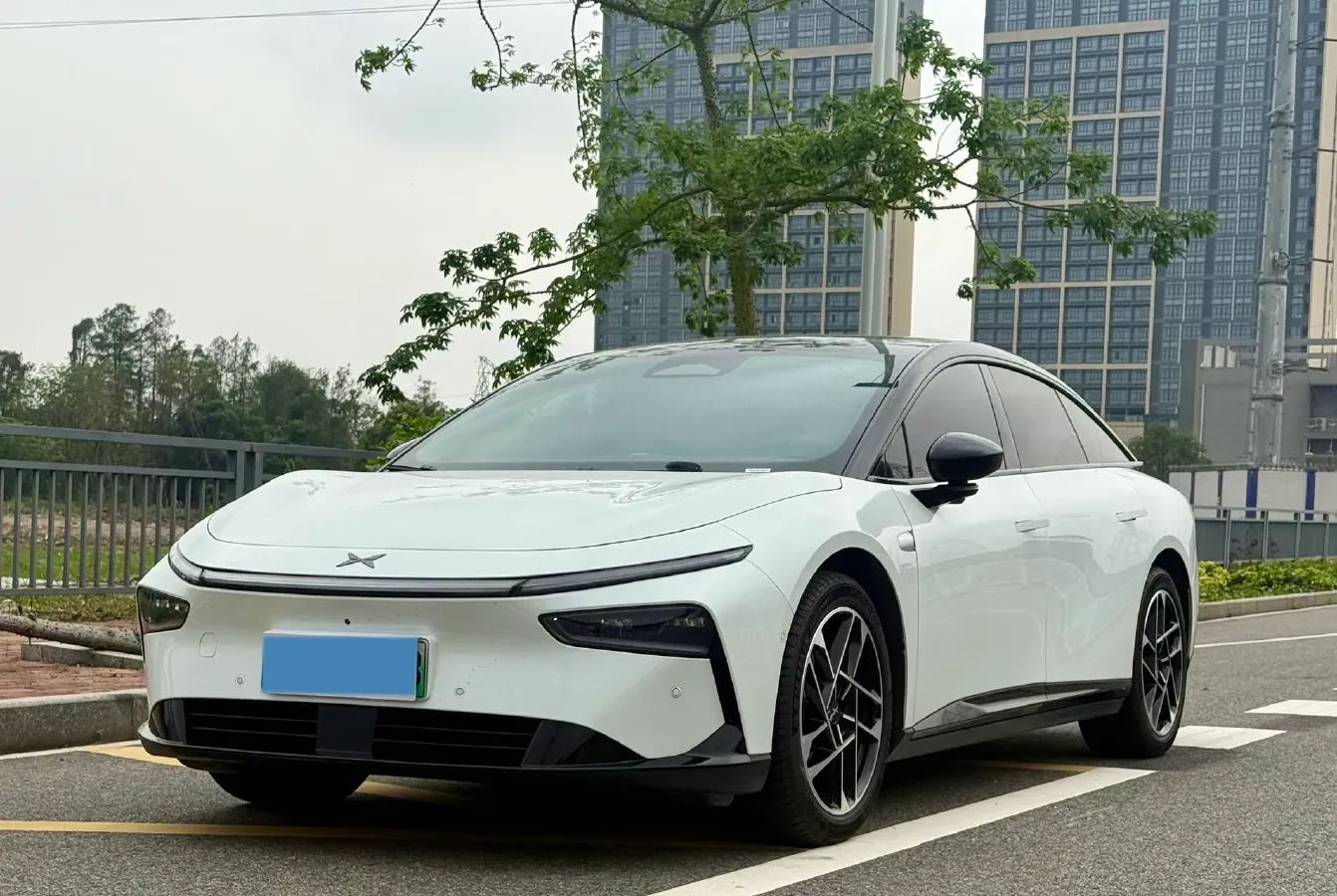2024 Xpeng P7+ BEV 76.3KWH,autocango,china used car exporter,china ev exporter,chinese used car exporter,chinese used ev exporter