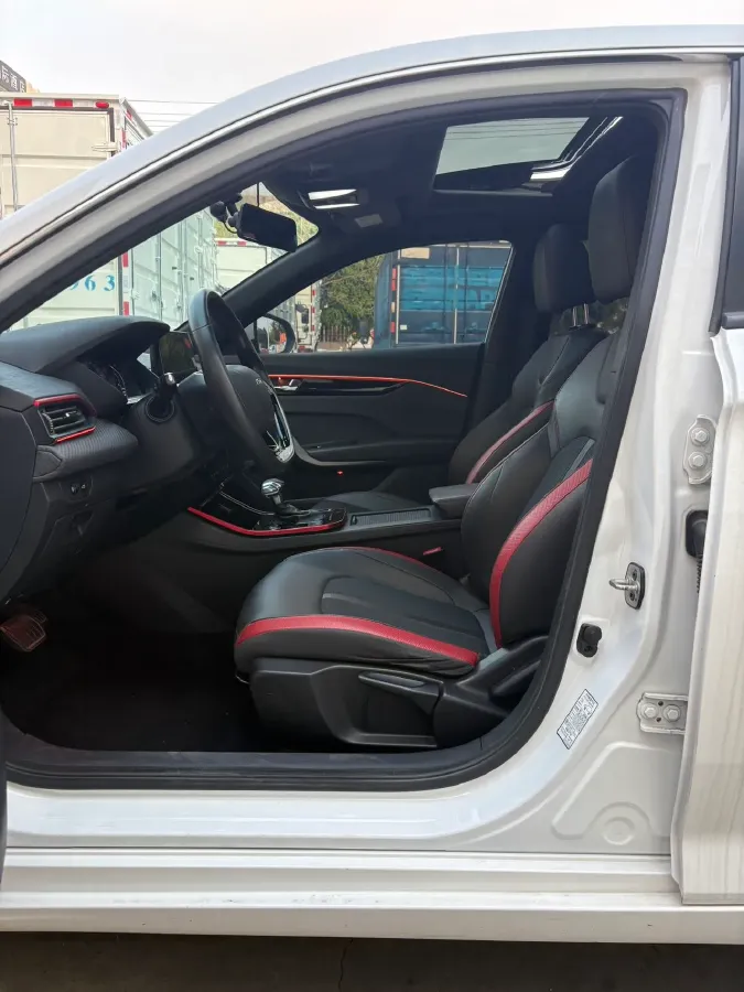 2022 DongFeng Aeolus YiXuan 1.5T 150HP L4 6DCT,autocango,china used car exporter,china ev exporter,chinese used car exporter,chinese used ev exporter