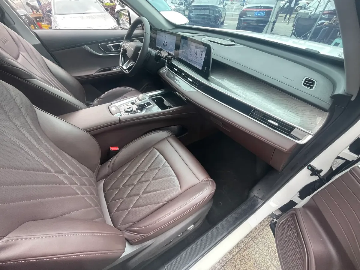 2024 Chery Tiggo 8 PRO 2.0T 254HP L4 8AT,autocango,china used car exporter,china ev exporter,chinese used car exporter,chinese used ev exporter