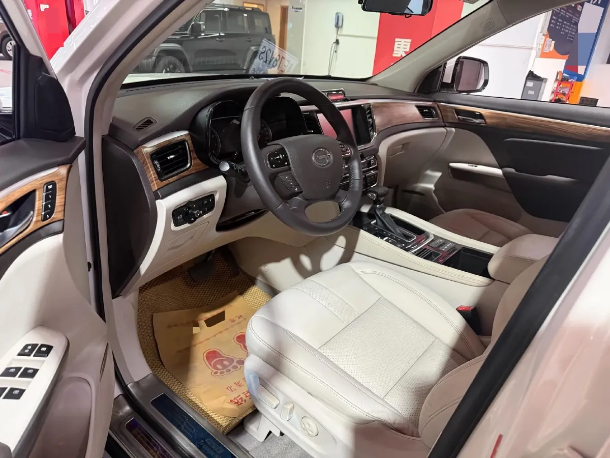 2017 GAC Trumpchi GS8 2.0T 201HP L4 6AT,autocango,china used car exporter,china ev exporter,chinese used car exporter,chinese used ev exporter