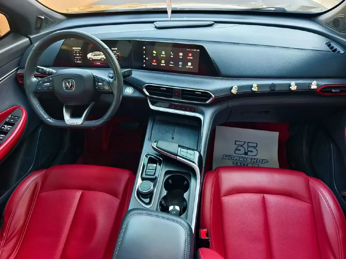 2020 ChangAn UNI-T 1.5T 180HP L4 7DCT,autocango,china used car exporter,china ev exporter,chinese used car exporter,chinese used ev exporter