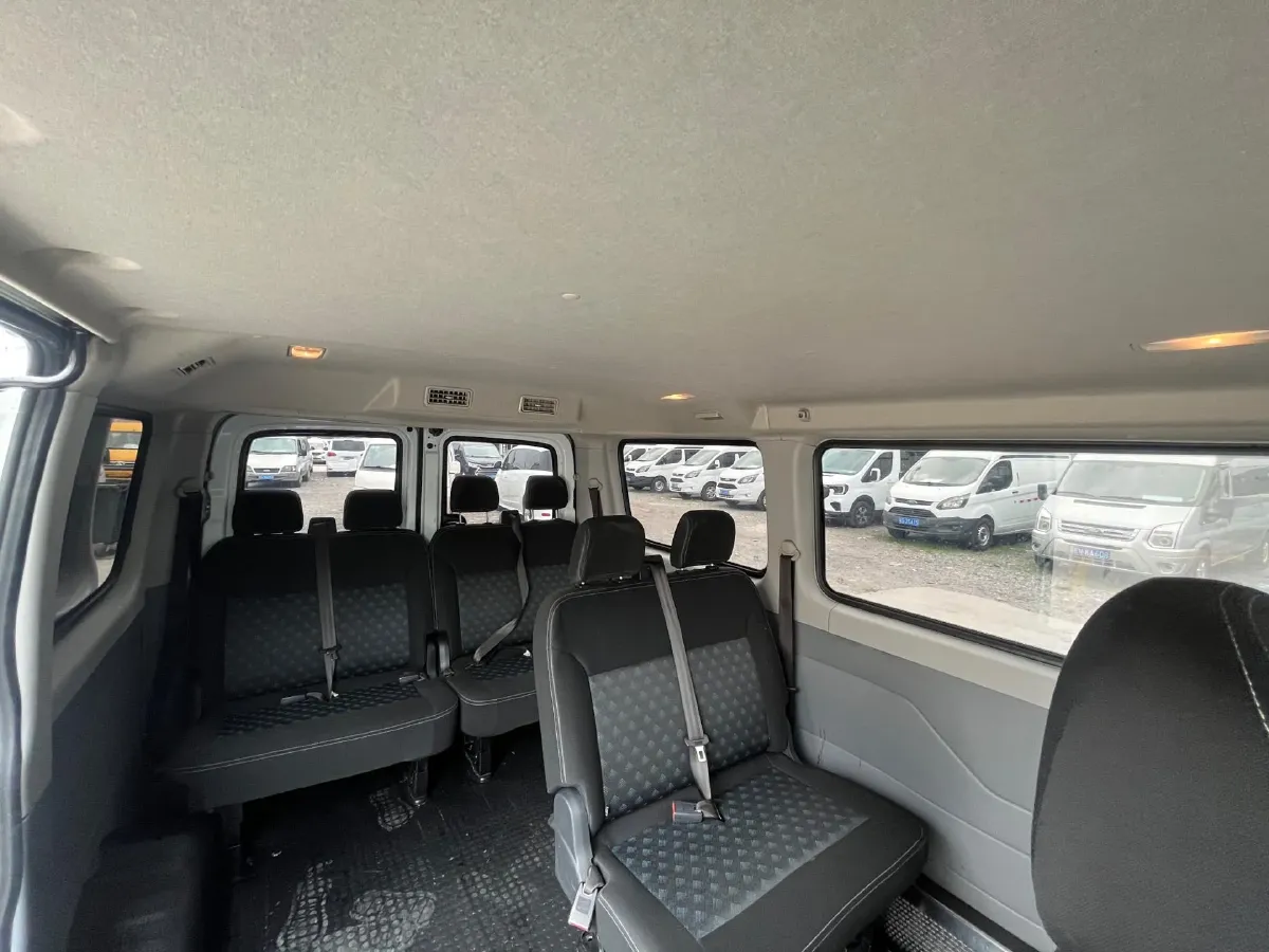 2023 MAXUS XinTu V80 2.0T 139HP L4 6MT,autocango,china used car exporter,china ev exporter,chinese used car exporter,chinese used ev exporter