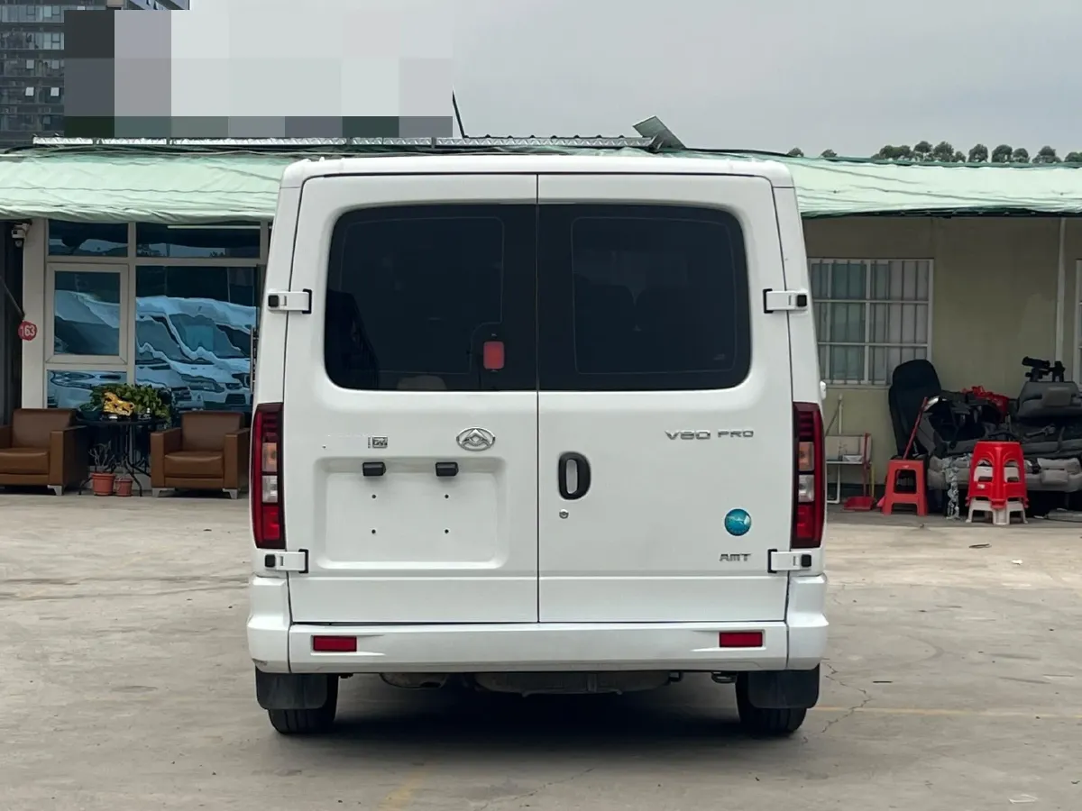 2023 MAXUS XinTu V80 2.0T 139HP L4 6MT,autocango,china used car exporter,china ev exporter,chinese used car exporter,chinese used ev exporter