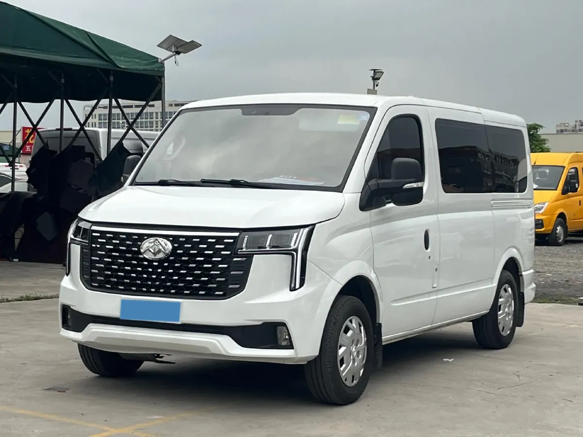 2023 MAXUS XinTu V80 2.0T 139HP L4 6MT,autocango,china used car exporter,china ev exporter,chinese used car exporter,chinese used ev exporter