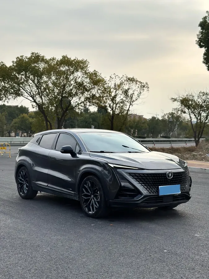 2022 ChangAn UNI-T 2.0T 233HP L4 8AT,autocango,china used car exporter,china ev exporter,chinese used car exporter,chinese used ev exporter