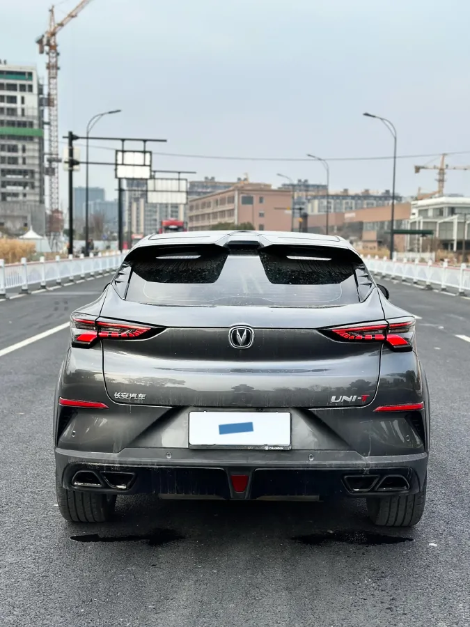 2022 ChangAn UNI-T 2.0T 233HP L4 8AT,autocango,china used car exporter,china ev exporter,chinese used car exporter,chinese used ev exporter