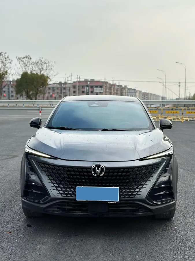 2022 ChangAn UNI-T 2.0T 233HP L4 8AT,autocango,china used car exporter,china ev exporter,chinese used car exporter,chinese used ev exporter