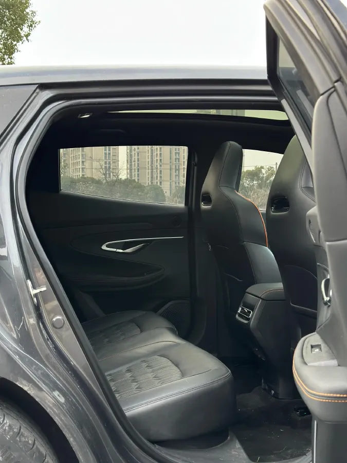 2022 ChangAn UNI-T 2.0T 233HP L4 8AT,autocango,china used car exporter,china ev exporter,chinese used car exporter,chinese used ev exporter