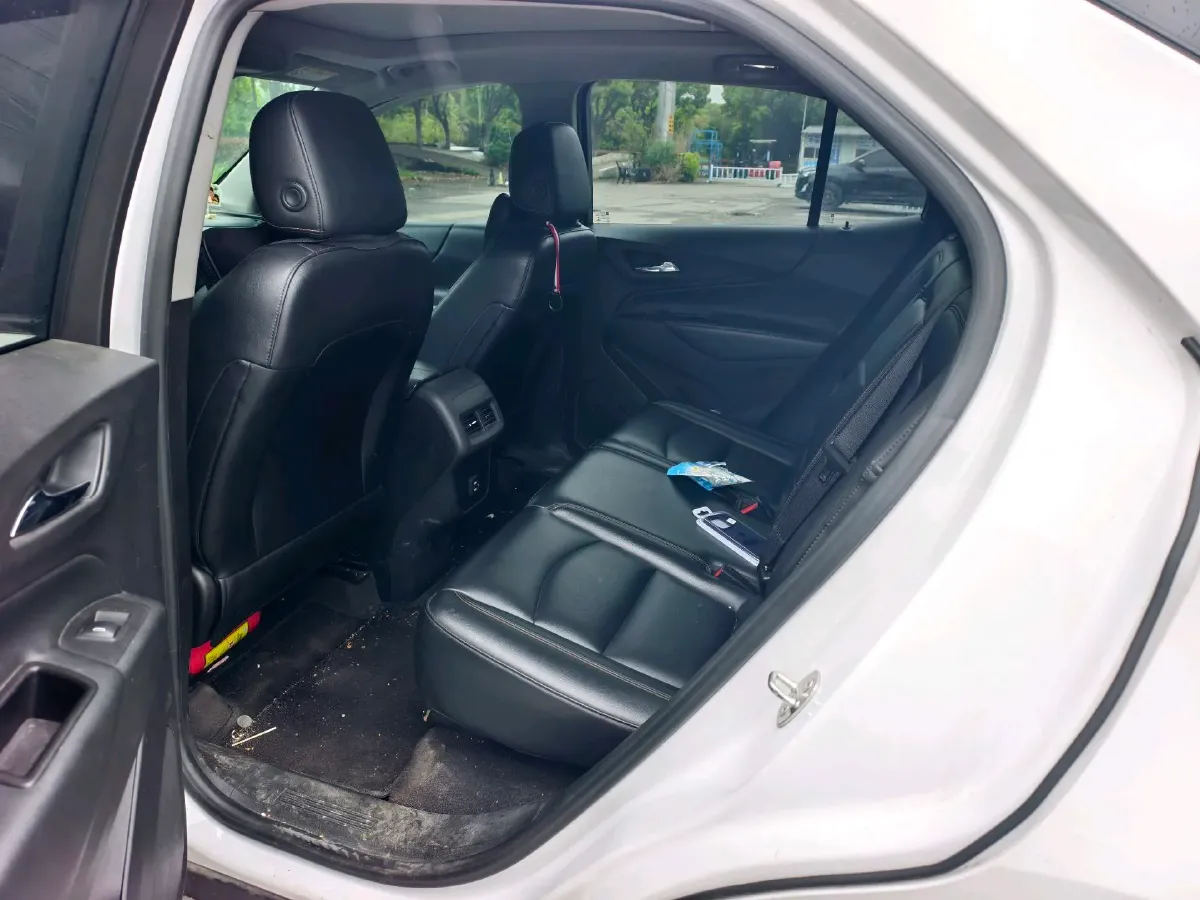 2021 Chevrolet Equinox 1.5T 169HP L4 6AT,autocango,china used car exporter,china ev exporter,chinese used car exporter,chinese used ev exporter