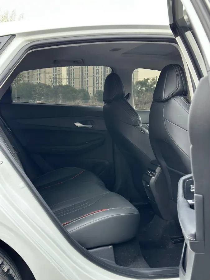 2022 Geely Binray 1.5T 181HP L4 7DCT,autocango,china used car exporter,china ev exporter,chinese used car exporter,chinese used ev exporter