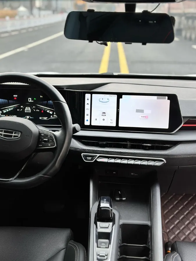 2022 Geely Binray 1.5T 181HP L4 7DCT,autocango,china used car exporter,china ev exporter,chinese used car exporter,chinese used ev exporter