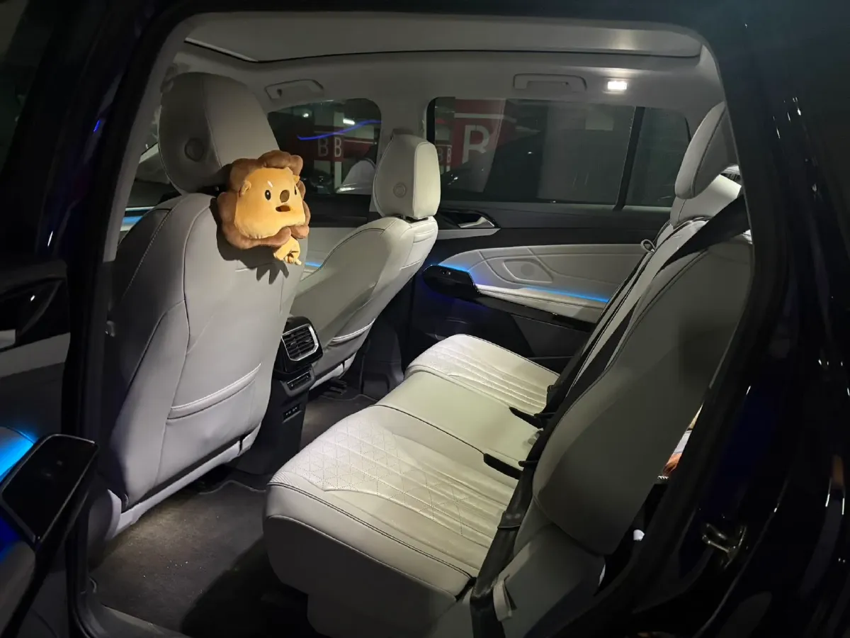 2022 Volkswagen ID.6 X BEV 83.4KWH,autocango,china used car exporter,china ev exporter,chinese used car exporter,chinese used ev exporter