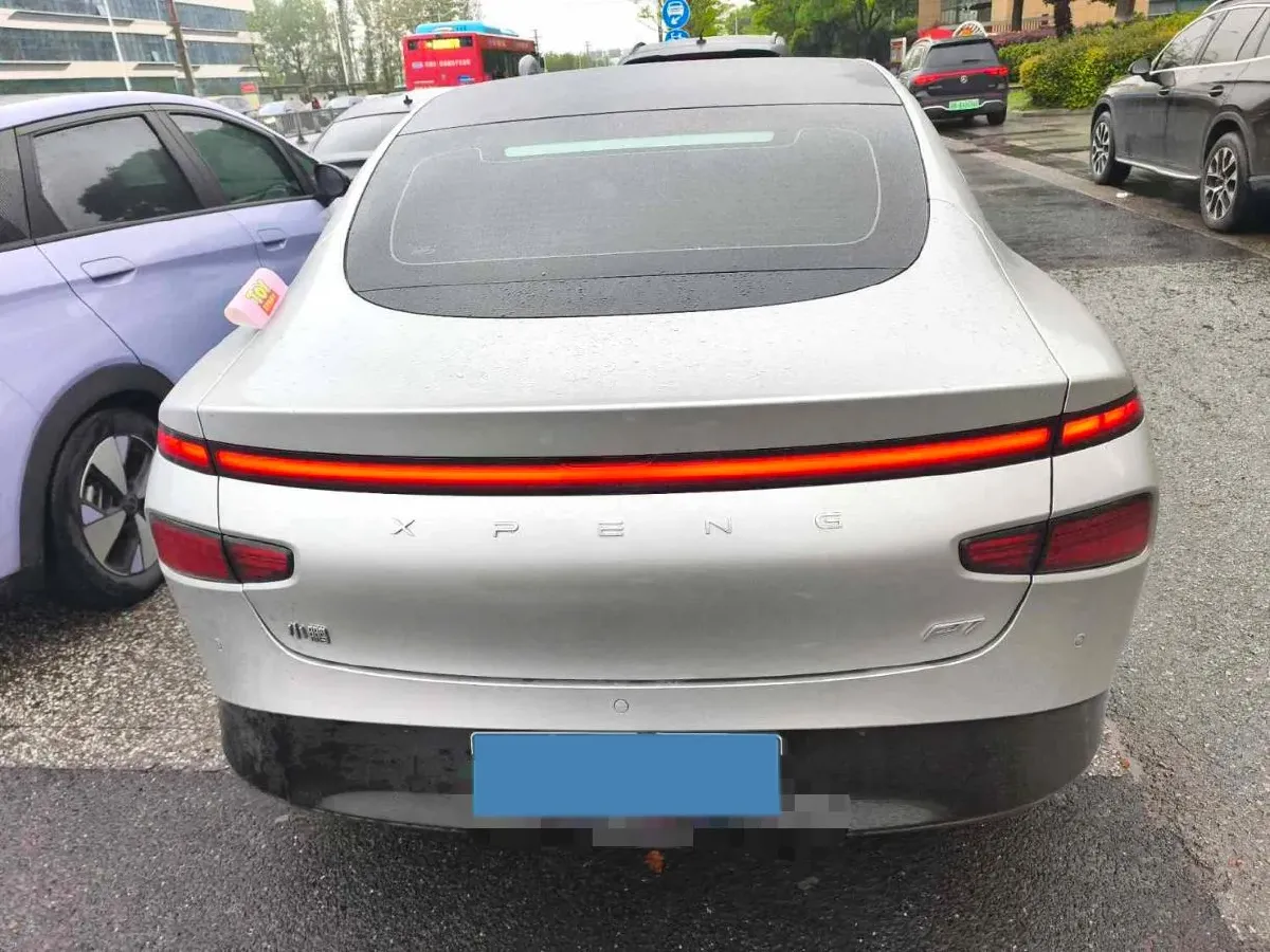 2023 Xpeng P7 BEV 86.2KWH,autocango,china used car exporter,china ev exporter,chinese used car exporter,chinese used ev exporter