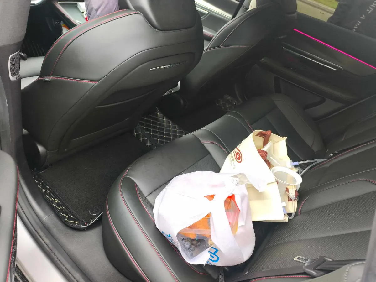 2023 Xpeng P7 BEV 86.2KWH,autocango,china used car exporter,china ev exporter,chinese used car exporter,chinese used ev exporter