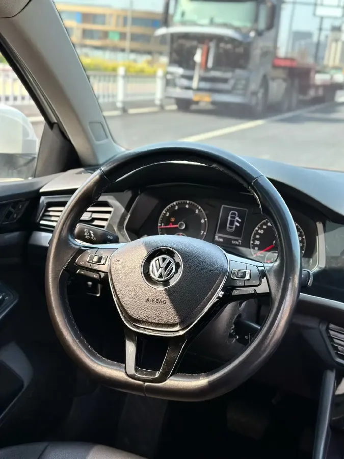 2019 Bestune T77 1.2T 143HP L4 7DCT,autocango,china used car exporter,china ev exporter,chinese used car exporter,chinese used ev exporter