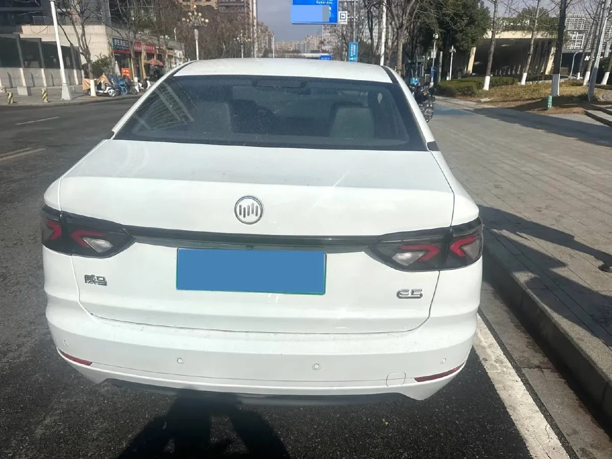 2021 Weltmeister E.5 BEV 49.92KWH,autocango,china used car exporter,china ev exporter,chinese used car exporter,chinese used ev exporter