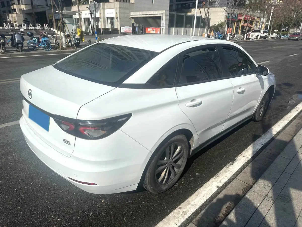 2021 Weltmeister E.5 BEV 49.92KWH,autocango,china used car exporter,china ev exporter,chinese used car exporter,chinese used ev exporter