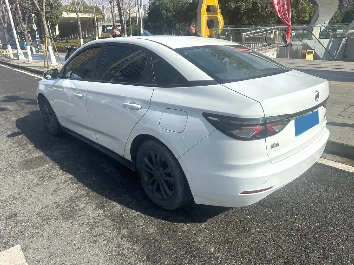 2021 Weltmeister E.5 BEV 49.92KWH,autocango,china used car exporter,china ev exporter,chinese used car exporter,chinese used ev exporter