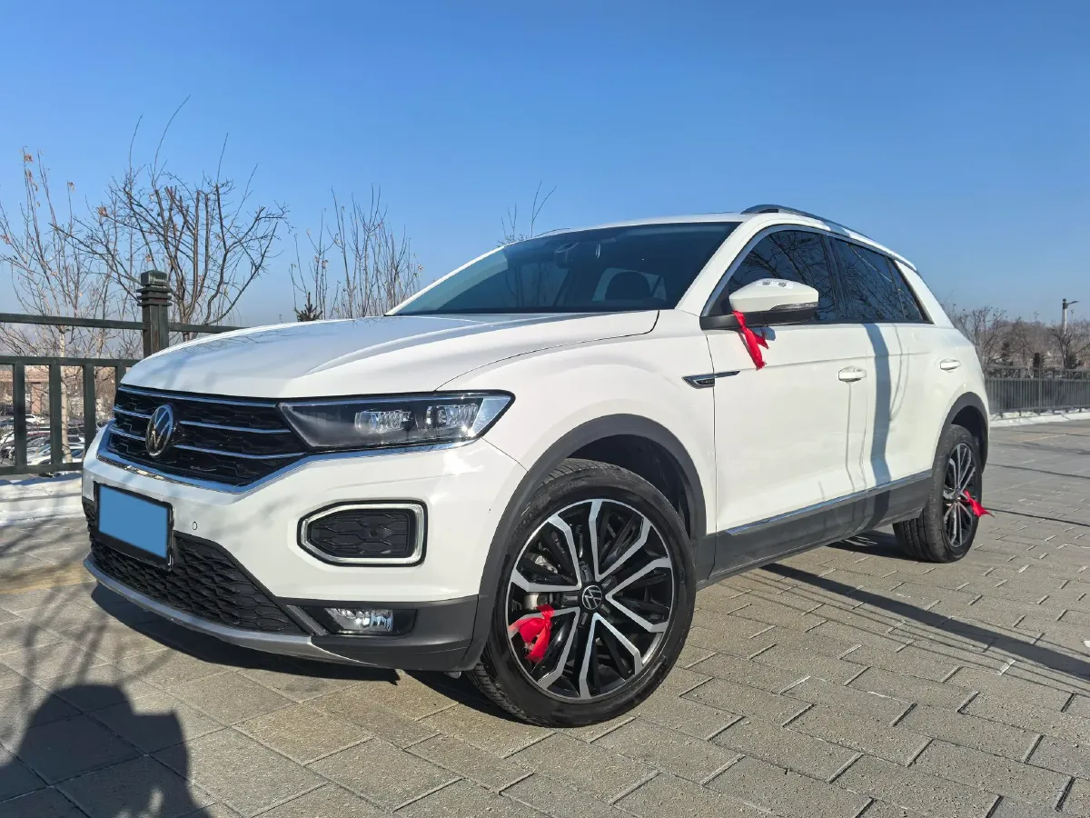2022 Volkswagen T-Roc 1.4T 150HP L4 7DCT,autocango,china used car exporter,china ev exporter,chinese used car exporter,chinese used ev exporter