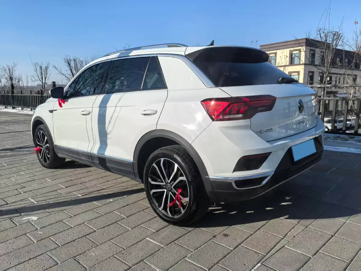 2022 Volkswagen T-Roc 1.4T 150HP L4 7DCT,autocango,china used car exporter,china ev exporter,chinese used car exporter,chinese used ev exporter