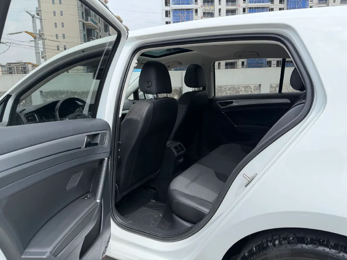 2020 Volkswagen Golf 1.4T 150HP L4 7DCT,autocango,china used car exporter,china ev exporter,chinese used car exporter,chinese used ev exporter